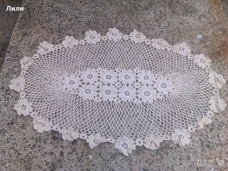 бяла плетена покривка, снимка 1