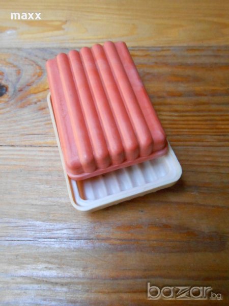 ретро сапунерки пластмасови , снимка 1