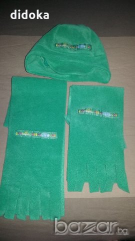 сет pampers, снимка 1 - Шапки, шалове и ръкавици - 20123994