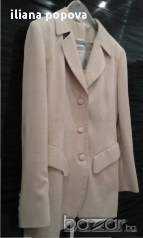 Дамски костюм, снимка 1