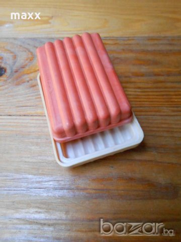 ретро сапунерки пластмасови , снимка 1