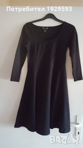 Черна рокля марка Н&М