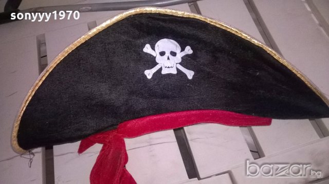 пиратска шапка 50х20см, снимка 1 - Шапки - 18250992