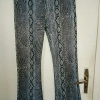 Готин панталон,размер М,само за 10лв., снимка 1 - Панталони - 19858194