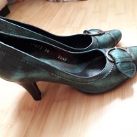 Дамски обувки оригинални номер 35, снимка 1 - Дамски обувки на ток - 22669512