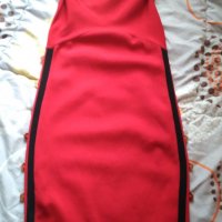 Червена рокля, снимка 2 - Рокли - 22902244