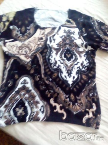 Красив пуловер със къс ръкав