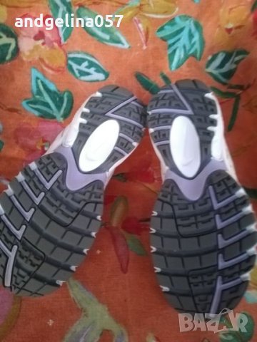 Оригинални маратонки Nike, снимка 13 - Маратонки - 10468664