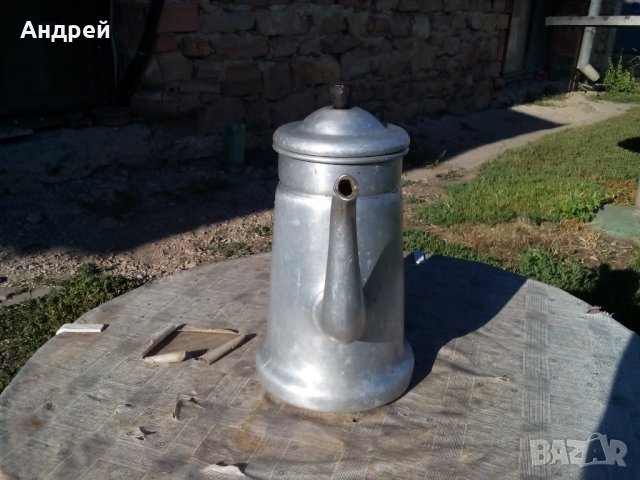 Стар алуминиев чайник, снимка 2 - Антикварни и старинни предмети - 22697303