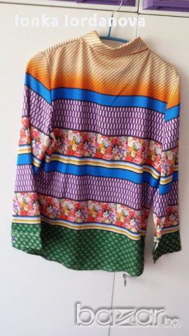 Дамска риза, размер М-Л, снимка 4 - Блузи с дълъг ръкав и пуловери - 17803299