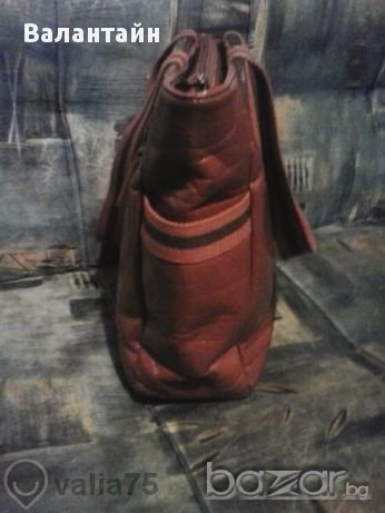 Красива Лачена Дамска Чанта, снимка 3 - Чанти - 11106694