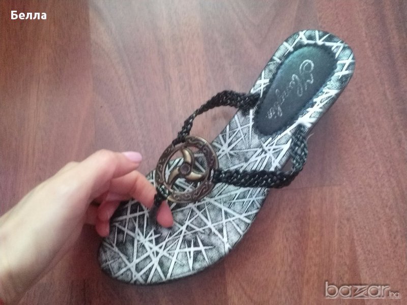 Много модерни чехли, снимка 1