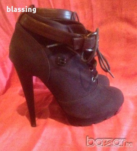 Боти Laura Biagiotti, снимка 8 - Дамски боти - 16606742