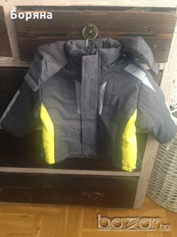 Продавам детски якенца