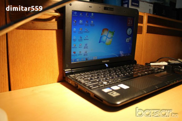Нетбук Toshiba 10 инча, снимка 2 - Лаптопи за дома - 12830460