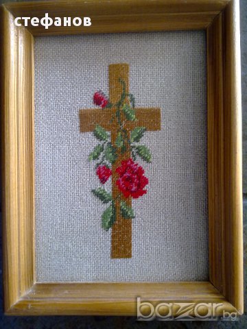 гоблени - кръст с рози и Мадоната , снимка 1 - Гоблени - 10749217