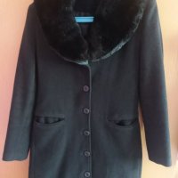 Черно дамско палто с подвижна пухена яка, размер 40 т.е. М, снимка 2 - Палта, манта - 19199925