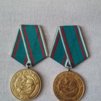 Ордени и медали, снимка 8 - Антикварни и старинни предмети - 18750404