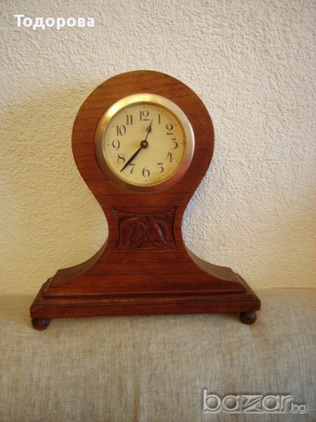 Продавам стар немски каминен часовник.работещ.Размери-30х27 см, снимка 1