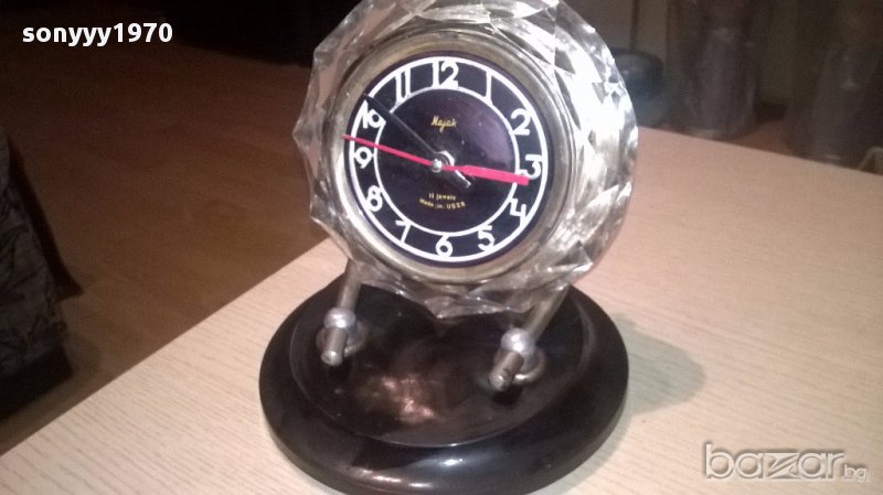 АНТИКА-Масивен руски часовник за колекция/ремонт 20х20см, снимка 1