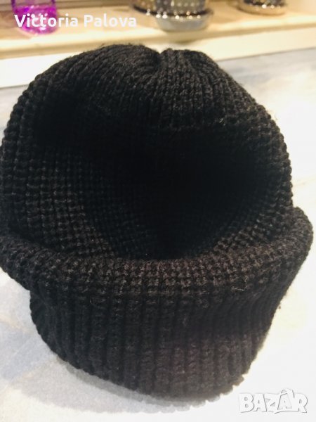 Черна шапка нова, снимка 1