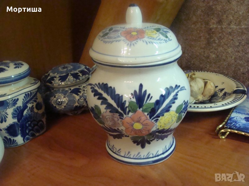 Ръчно рисуван порцеланов винтидж буркан , снимка 1