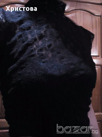 Черна къса вталена рокля от дантела., снимка 2 - Рокли - 13651231