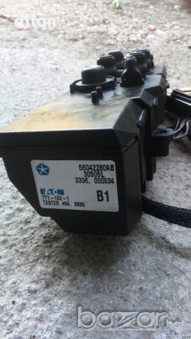 Продавам копчета за стъкла за Cherokee, снимка 2 - Части - 11875749