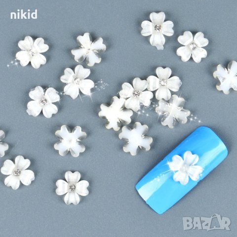 Перлена Детелинка с камъче бижу за нокти декорация украса за маникюр