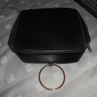 Козметична чанта  LIERAC, снимка 5 - Други - 26200306