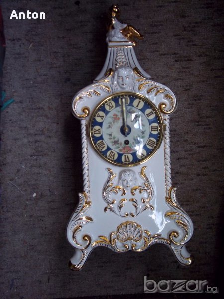 Часовник -  Италиански за камина порцеланов, снимка 1