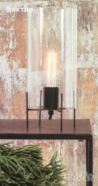 Черна метална настолна лампа в индустриален вид, снимка 1