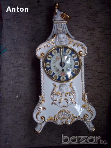 Часовник -  Италиански за камина порцеланов, снимка 1 - Антикварни и старинни предмети - 17682332