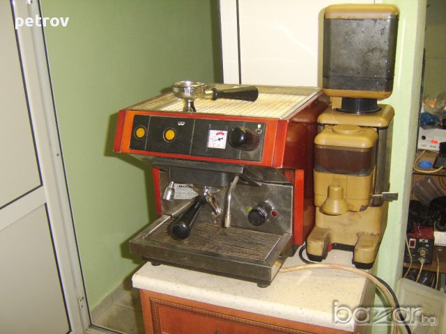 Кафемашина професионална 'Бразилия + кафемелачка FEAMA , снимка 1 - Кафе машини - 15898779