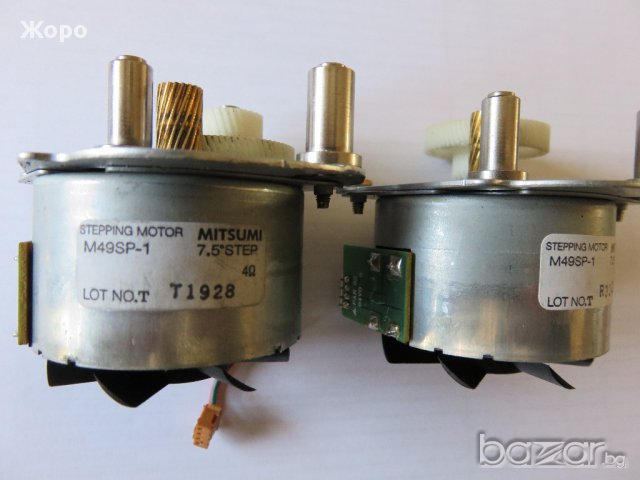 Стъпкови двигатели MITSUMI M49SP-1 и серво мотори