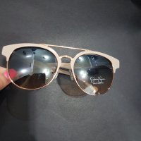 Слънчеви очила, снимка 1 - Слънчеви и диоптрични очила - 22839244