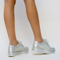 Дамски спортни обувки с вградена платформа, снимка 3 - Кецове - 24666788