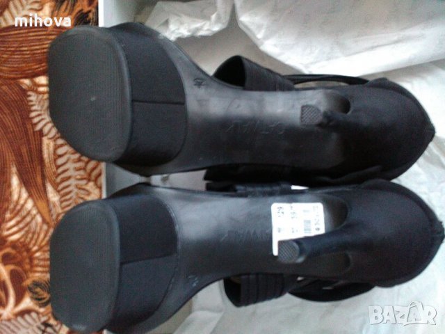 Сатенени сандали с панделки - нови, снимка 3 - Дамски елегантни обувки - 22089926