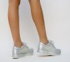 Дамски спортни обувки с вградена платформа, снимка 3