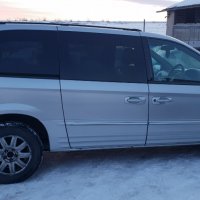 Chrysler Grand Voyager 2,8 CRD, снимка 2 - Автомобили и джипове - 23987366