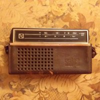 Радио SELGA-402, снимка 1 - Радиокасетофони, транзистори - 25506820
