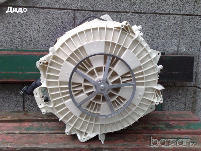 Продавам перфектен казан с барабан и врата (люк) с платката за пералня Аристон AQXF 109 АQALTIS 6 кг, снимка 4 - Друга електроника - 15345684