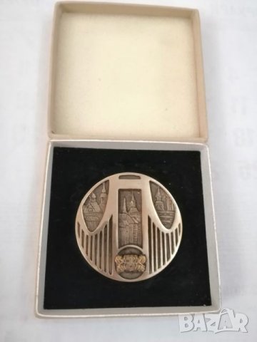 Плакет - бронз. 