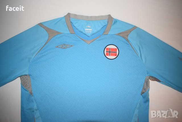 Umbro - Norway - L - 100% ориг. горнище / Умбро / Горница / Мъжка, снимка 2 - Спортни дрехи, екипи - 23276984