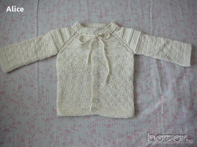 Нова ръчно плетена жилетка - ръст до 92 см, снимка 8 - Жилетки и елечета за бебе - 12341273