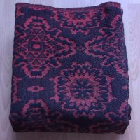 червен килим, снимка 1 - Килими - 19029807