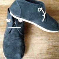 Детски обувки от естествен велур, снимка 2 - Детски маратонки - 21575214