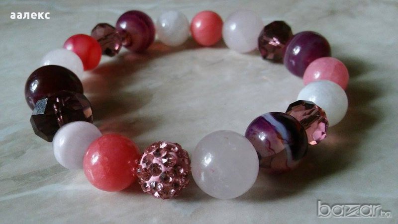 Ръчно изработена гривна от естествени камъни, снимка 1