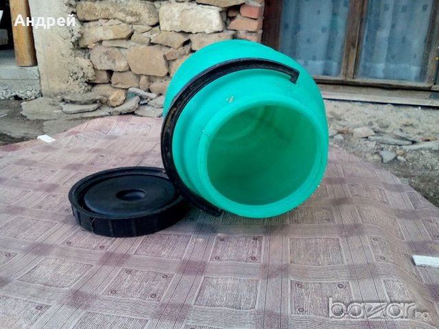 Пластмасов бидон,бидонче, снимка 5 - Антикварни и старинни предмети - 20151039