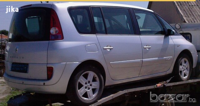 Renault Espace 2.2dCi на Части, снимка 3 - Автомобили и джипове - 12831226
